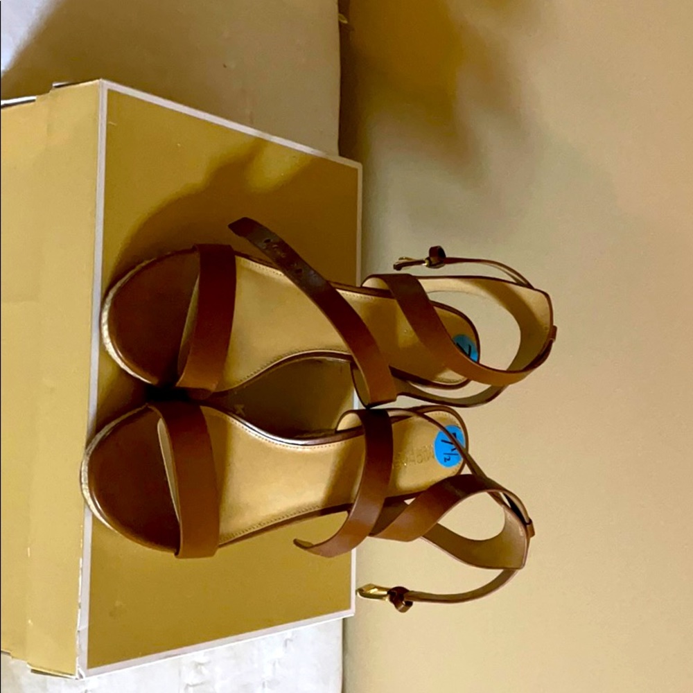 Michael Kors kaylee wedge